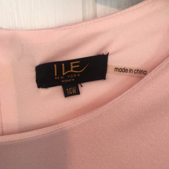 Knee length dress - Picture 2 of 3